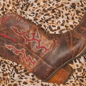Ariat Witchita Leather Boots. Size 8 Distressed Brown & Red